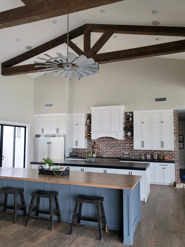 What Is the Farmhouse Style? - Windmill Ceiling Fans For Sale